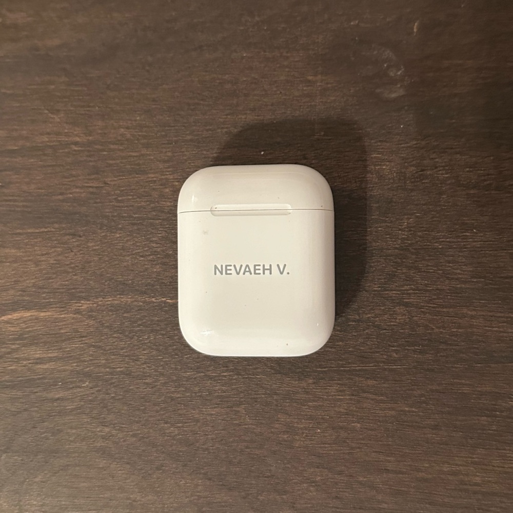 Apple AirPod replacement case second generation